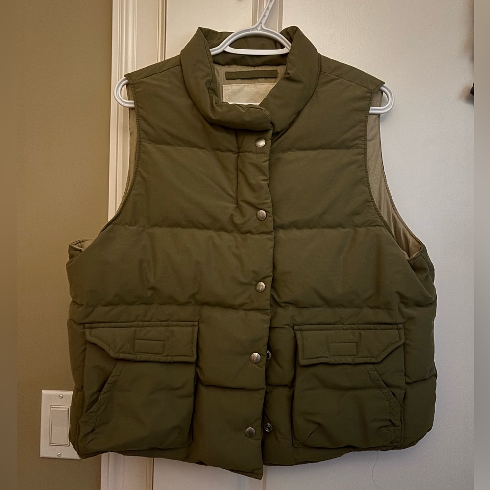 Ralph Lauren olive green Puffer Vest (XL but fits like L)